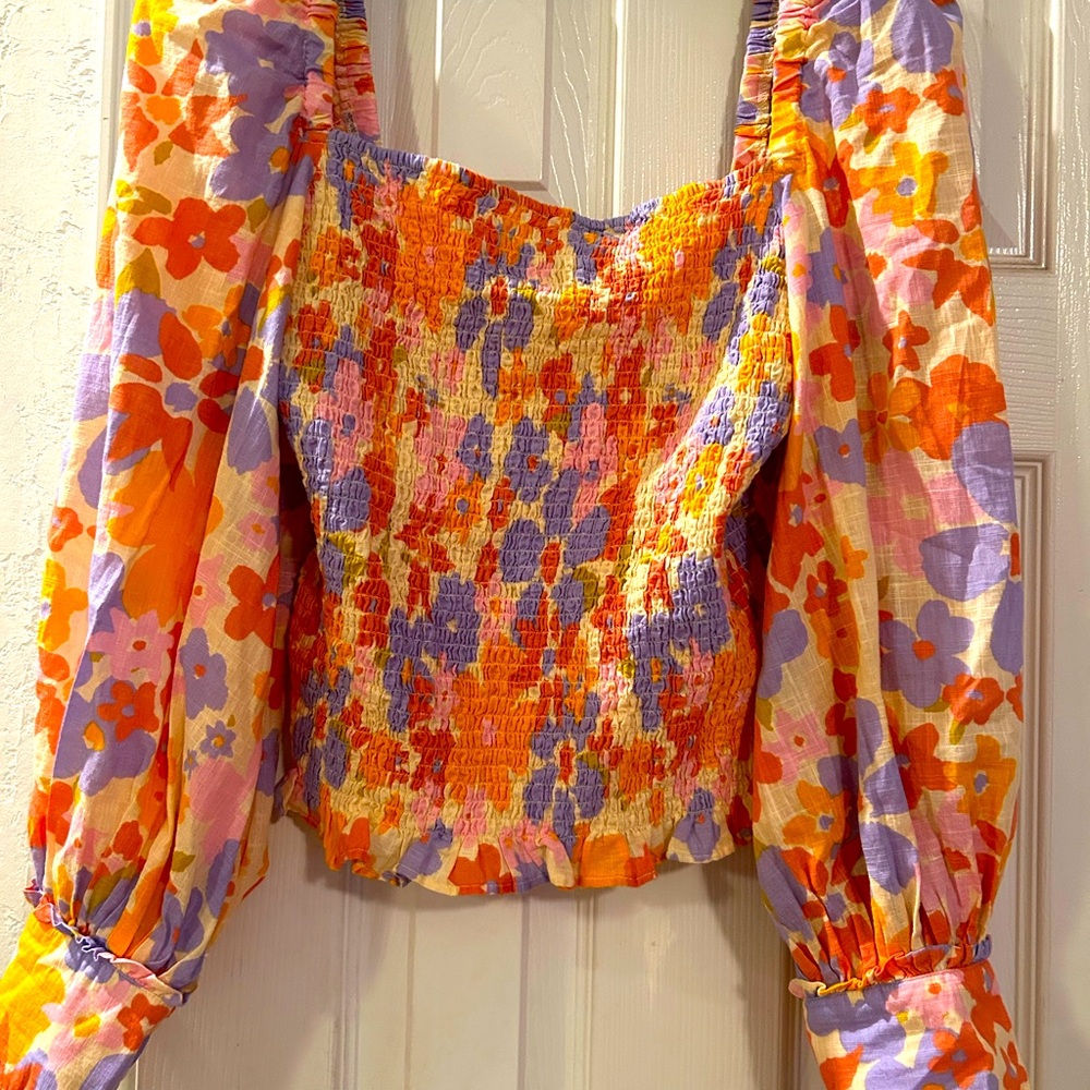 Free People Beautiful NWT smoked bodice long sleeve button cuff, floral top